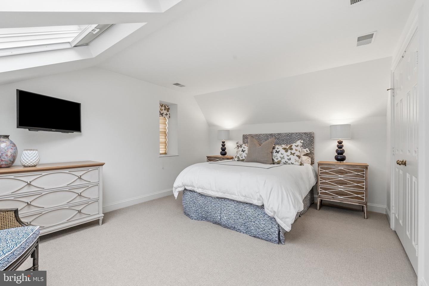 4956 QUEBEC ST NW, WASHINGTON, District Of Columbia 20016, 7 Bedrooms Bedrooms, ,5 BathroomsBathrooms,Residential,For sale,4956 QUEBEC ST NW,DCDC2247968 MLS # DCDC2247968