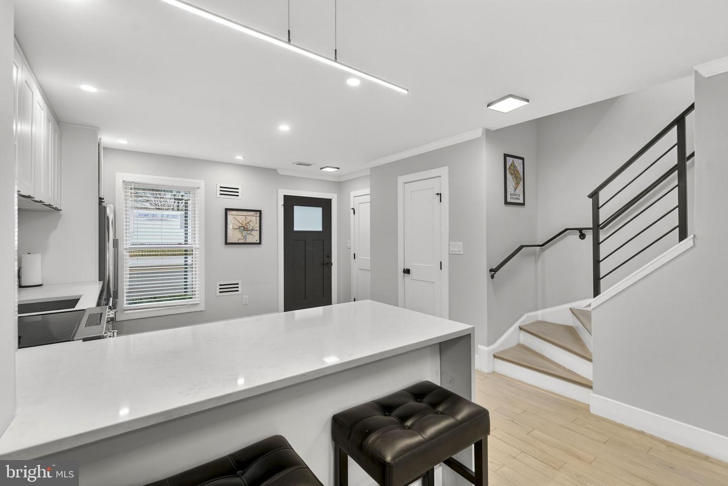 1409 SOUTH CAPITOL ST SW, WASHINGTON, District Of Columbia 20003, 2 Bedrooms Bedrooms, ,2 BathroomsBathrooms,Residential,For sale,1409 SOUTH CAPITOL ST SW,DCDC2248026 MLS # DCDC2248026