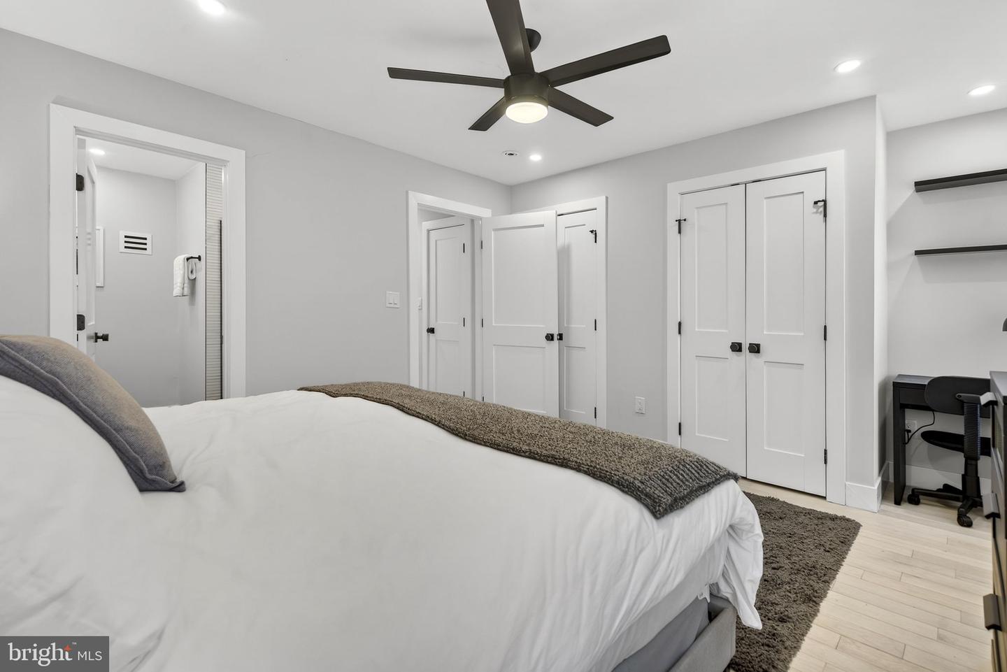 1409 SOUTH CAPITOL ST SW, WASHINGTON, District Of Columbia 20003, 2 Bedrooms Bedrooms, ,2 BathroomsBathrooms,Residential,For sale,1409 SOUTH CAPITOL ST SW,DCDC2248026 MLS # DCDC2248026