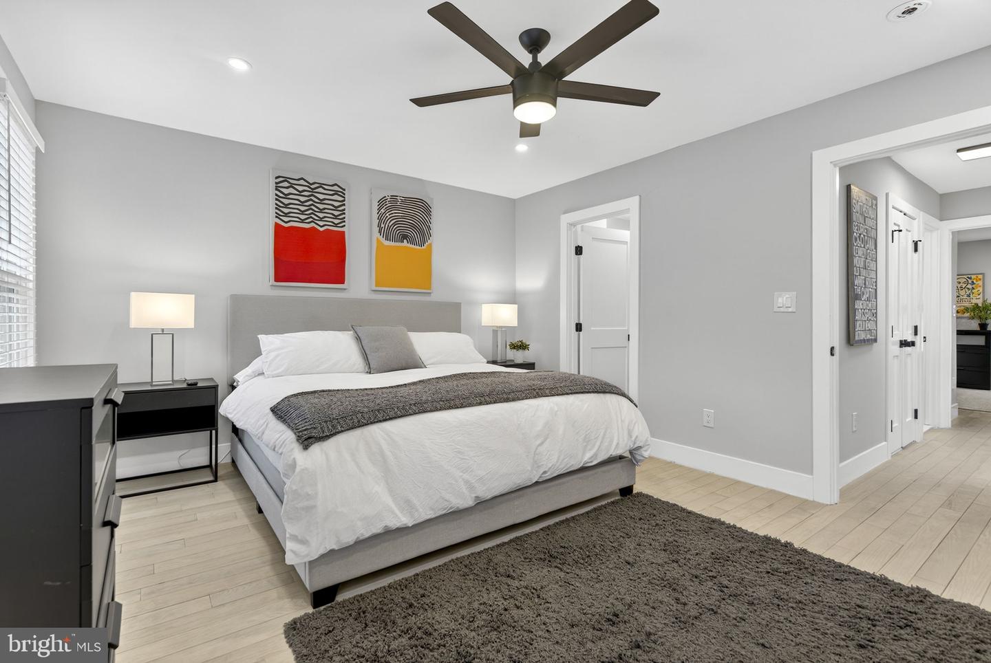 1409 SOUTH CAPITOL ST SW, WASHINGTON, District Of Columbia 20003, 2 Bedrooms Bedrooms, ,2 BathroomsBathrooms,Residential,For sale,1409 SOUTH CAPITOL ST SW,DCDC2248026 MLS # DCDC2248026