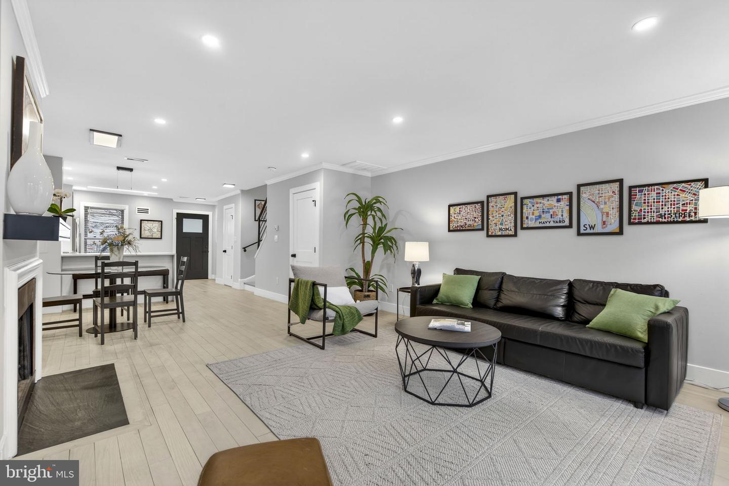 1409 SOUTH CAPITOL ST SW, WASHINGTON, District Of Columbia 20003, 2 Bedrooms Bedrooms, ,2 BathroomsBathrooms,Residential,For sale,1409 SOUTH CAPITOL ST SW,DCDC2248026 MLS # DCDC2248026