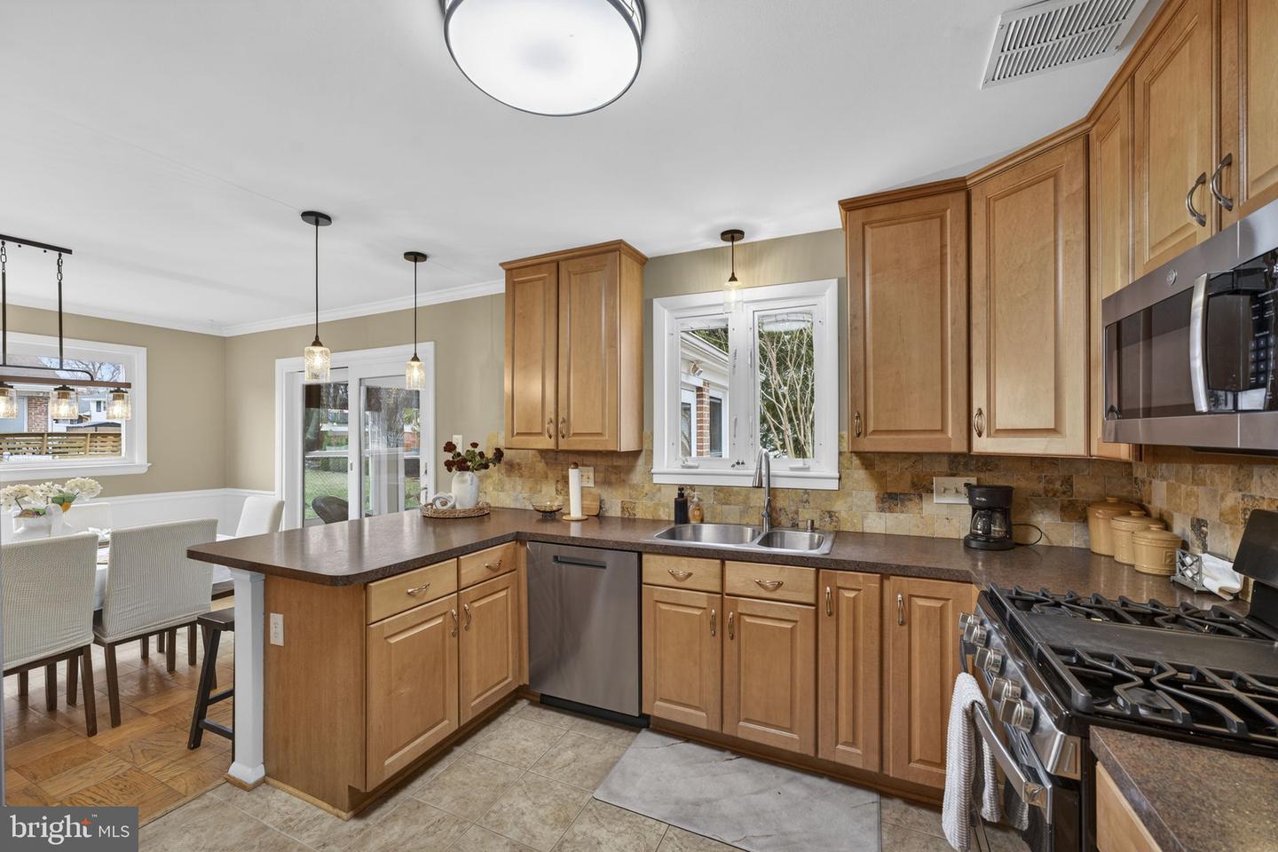 14609 LILVA, CENTREVILLE, Virginia 20120, 4 Bedrooms Bedrooms, ,2 BathroomsBathrooms,Residential,For sale,14609 LILVA,VAFX2293012 MLS # VAFX2293012