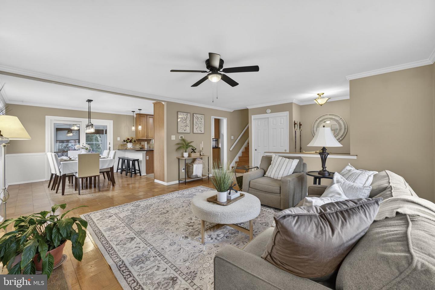 14609 LILVA, CENTREVILLE, Virginia 20120, 4 Bedrooms Bedrooms, ,2 BathroomsBathrooms,Residential,For sale,14609 LILVA,VAFX2293012 MLS # VAFX2293012