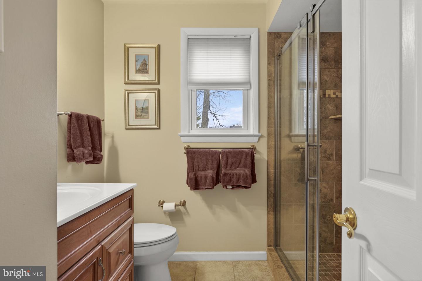 14609 LILVA, CENTREVILLE, Virginia 20120, 4 Bedrooms Bedrooms, ,2 BathroomsBathrooms,Residential,For sale,14609 LILVA,VAFX2293012 MLS # VAFX2293012