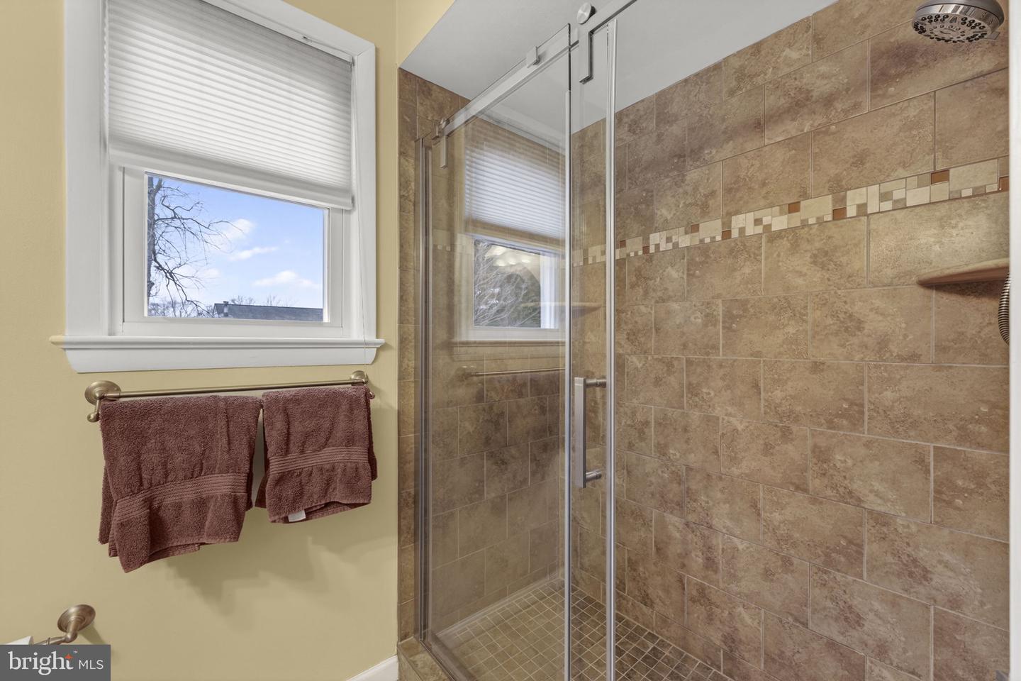 14609 LILVA, CENTREVILLE, Virginia 20120, 4 Bedrooms Bedrooms, ,2 BathroomsBathrooms,Residential,For sale,14609 LILVA,VAFX2293012 MLS # VAFX2293012