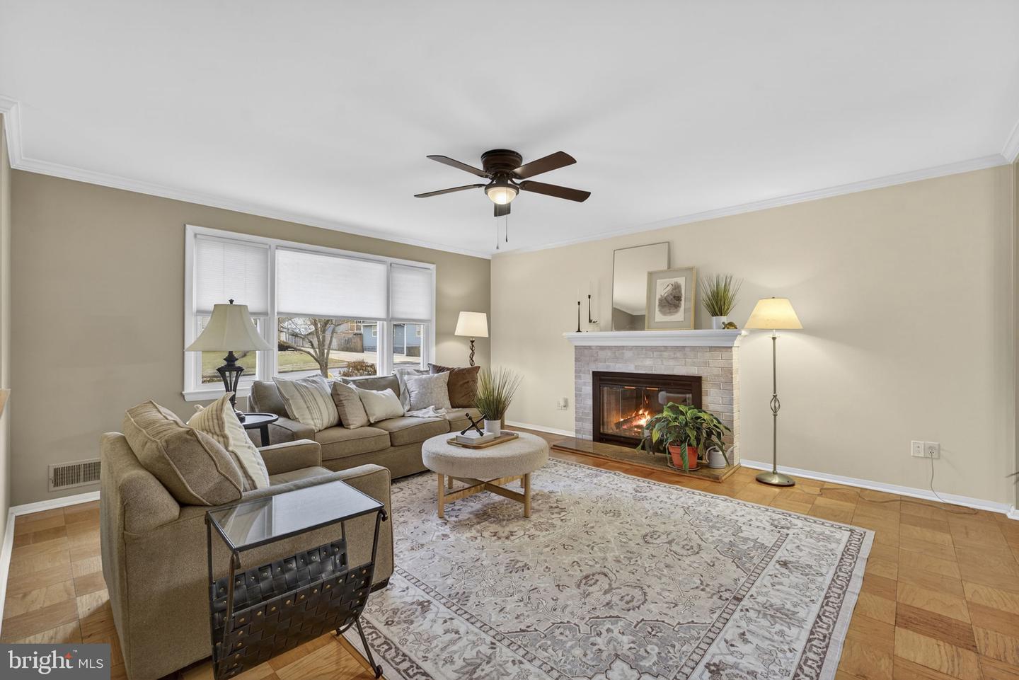 14609 LILVA, CENTREVILLE, Virginia 20120, 4 Bedrooms Bedrooms, ,2 BathroomsBathrooms,Residential,For sale,14609 LILVA,VAFX2293012 MLS # VAFX2293012