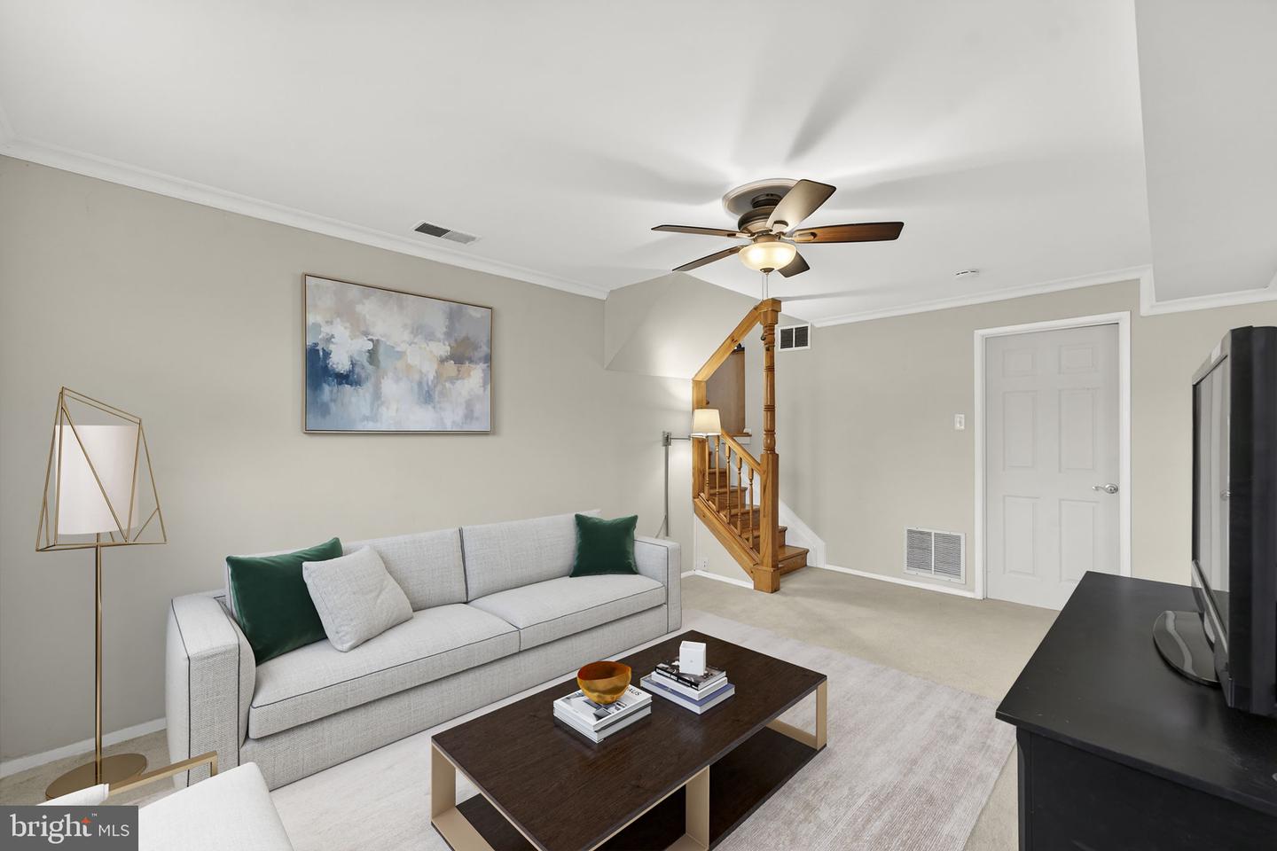 14609 LILVA, CENTREVILLE, Virginia 20120, 4 Bedrooms Bedrooms, ,2 BathroomsBathrooms,Residential,For sale,14609 LILVA,VAFX2293012 MLS # VAFX2293012