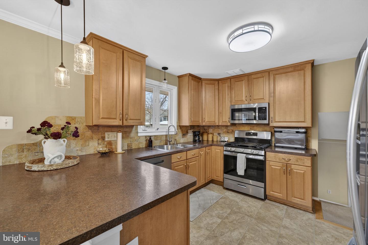 14609 LILVA, CENTREVILLE, Virginia 20120, 4 Bedrooms Bedrooms, ,2 BathroomsBathrooms,Residential,For sale,14609 LILVA,VAFX2293012 MLS # VAFX2293012