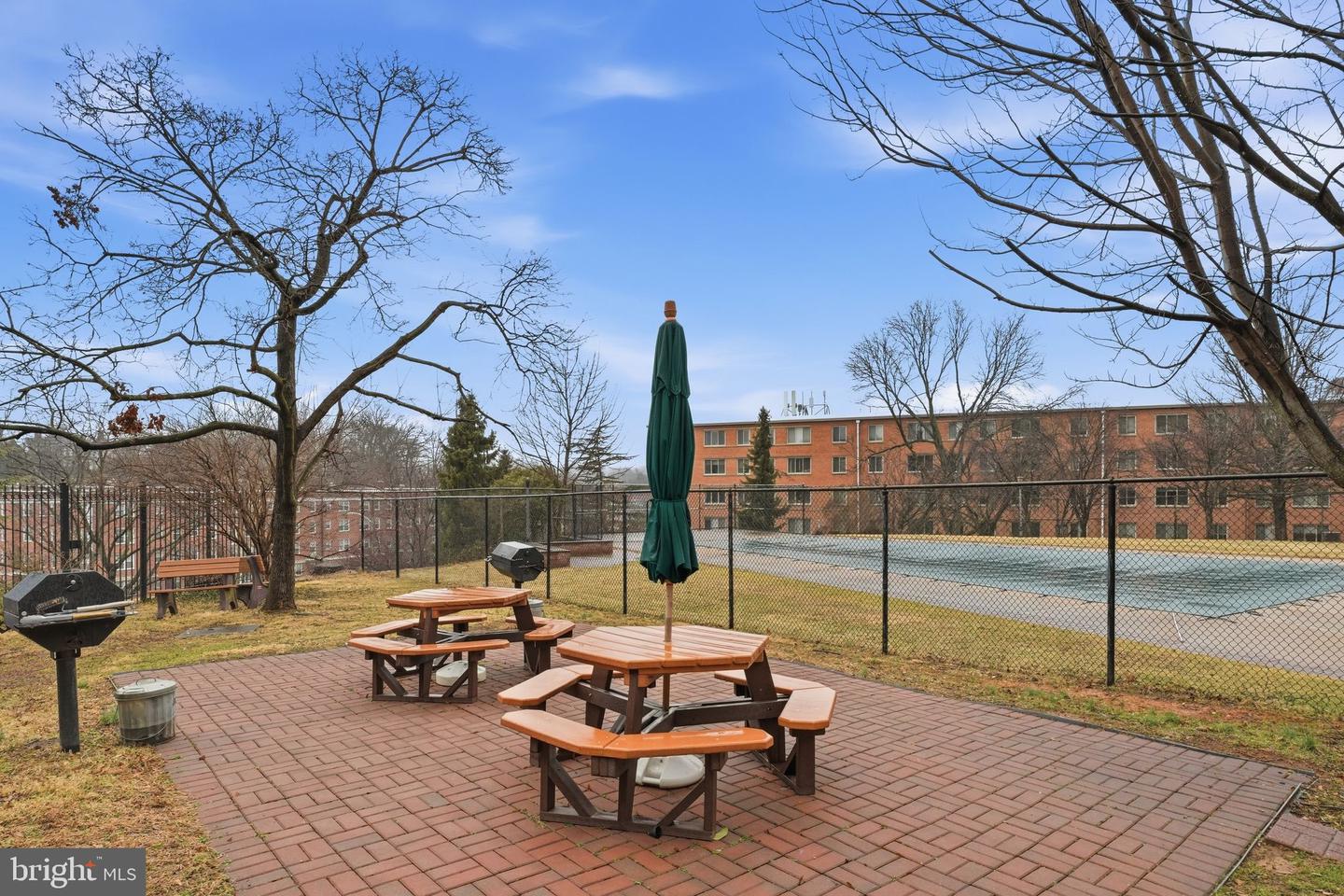 3000 SPOUT RUN PKWY #B311, ARLINGTON, Virginia 22201, 2 Bedrooms Bedrooms, ,1 BathroomBathrooms,Residential,For sale,3000 SPOUT RUN PKWY #B311,VAAR2069360 MLS # VAAR2069360