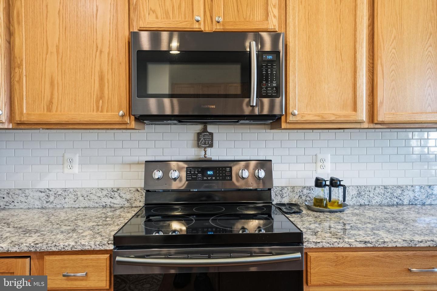 156 TOPAZ CT, WARRENTON, Virginia 20186, 3 Bedrooms Bedrooms, ,2 BathroomsBathrooms,Residential,For sale,156 TOPAZ CT,VAFQ2020740 MLS # VAFQ2020740