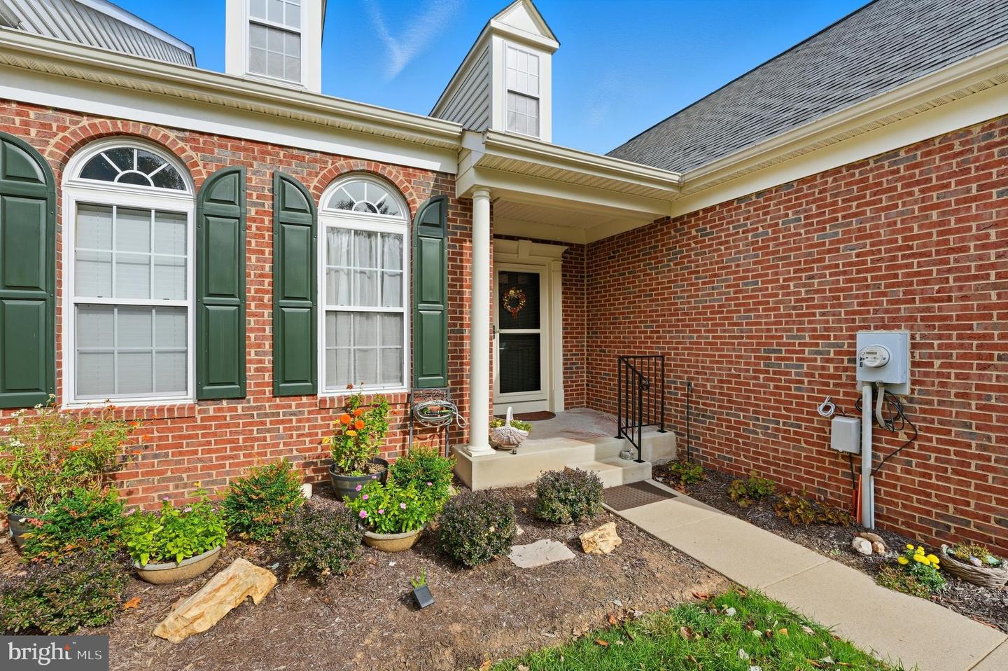 156 TOPAZ CT, WARRENTON, Virginia 20186, 3 Bedrooms Bedrooms, ,2 BathroomsBathrooms,Residential,For sale,156 TOPAZ CT,VAFQ2020740 MLS # VAFQ2020740