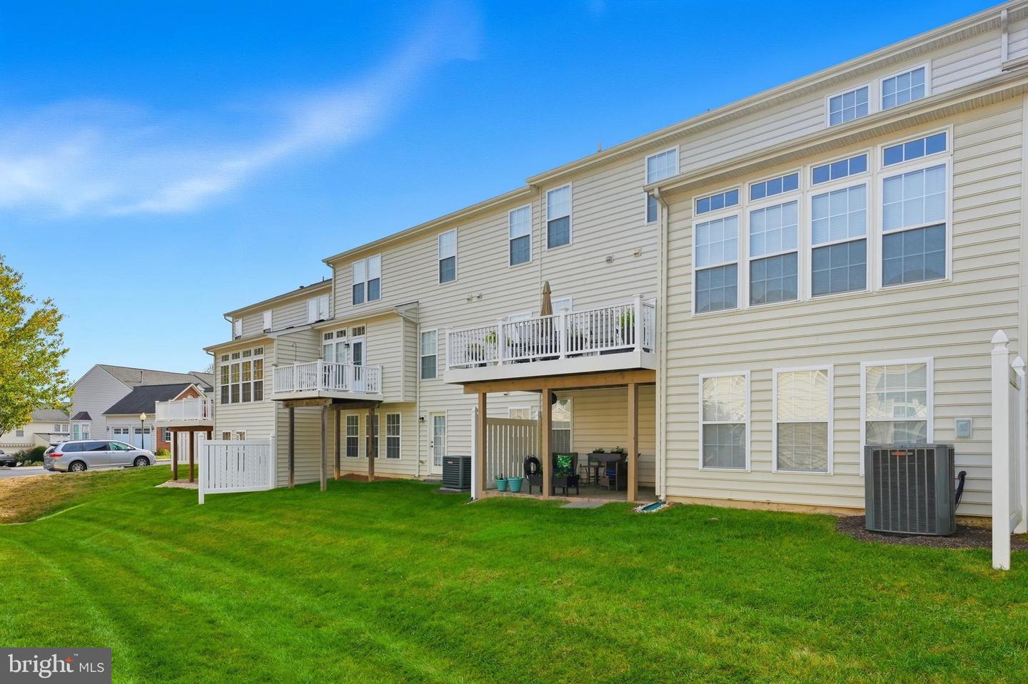 156 TOPAZ CT, WARRENTON, Virginia 20186, 3 Bedrooms Bedrooms, ,2 BathroomsBathrooms,Residential,For sale,156 TOPAZ CT,VAFQ2020740 MLS # VAFQ2020740