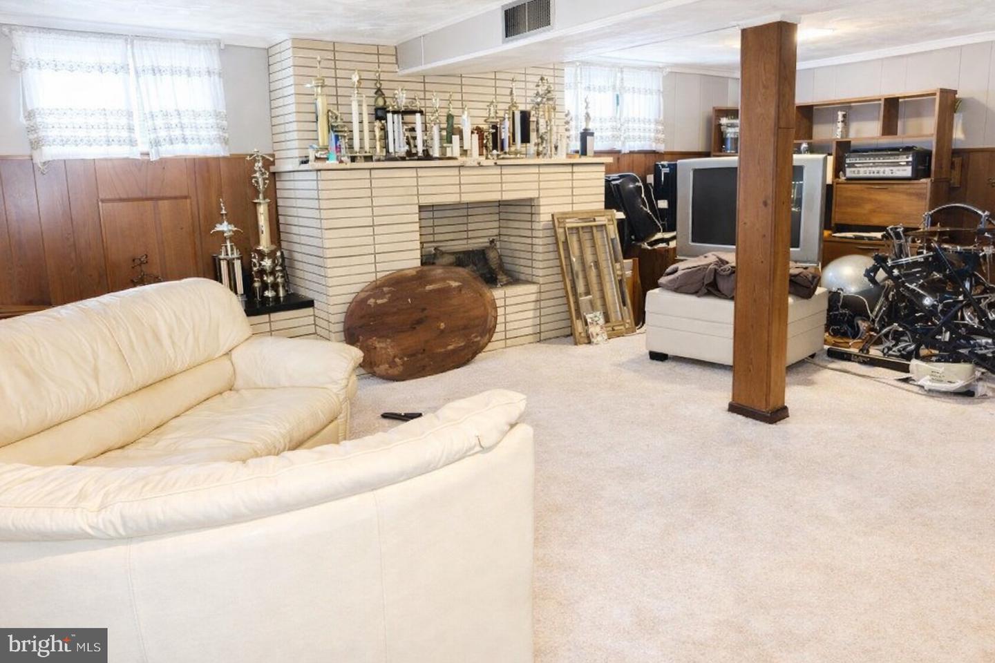 1712 FRANKLIN ST NE, WASHINGTON, District Of Columbia 20018, 3 Bedrooms Bedrooms, ,1 BathroomBathrooms,Residential,For sale,1712 FRANKLIN ST NE,DCDC2248078 MLS # DCDC2248078