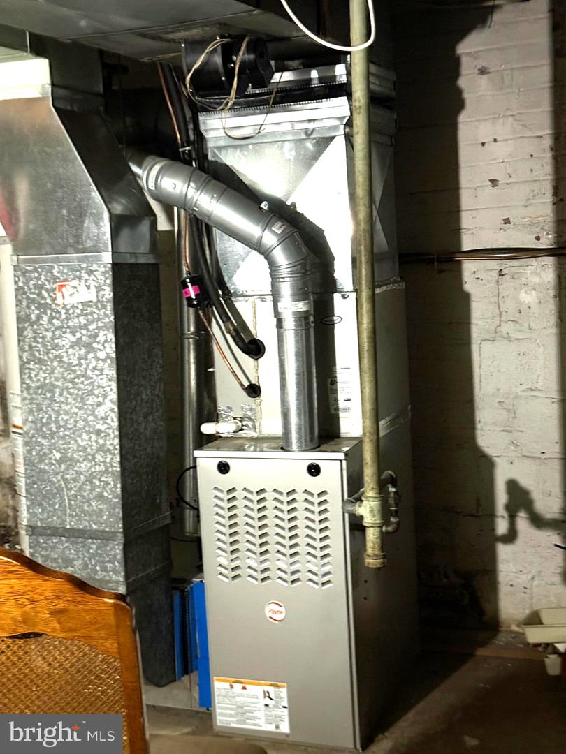 1712 FRANKLIN ST NE, WASHINGTON, District Of Columbia 20018, 3 Bedrooms Bedrooms, ,1 BathroomBathrooms,Residential,For sale,1712 FRANKLIN ST NE,DCDC2248078 MLS # DCDC2248078