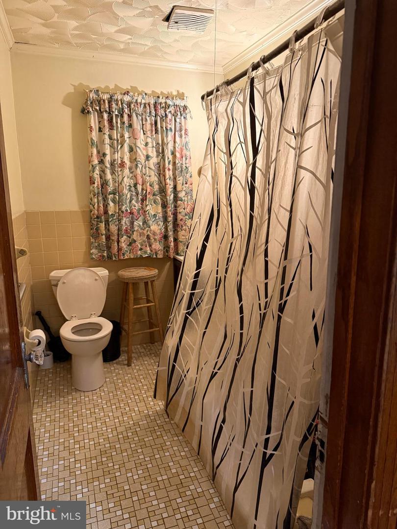 1712 FRANKLIN ST NE, WASHINGTON, District Of Columbia 20018, 3 Bedrooms Bedrooms, ,1 BathroomBathrooms,Residential,For sale,1712 FRANKLIN ST NE,DCDC2248078 MLS # DCDC2248078