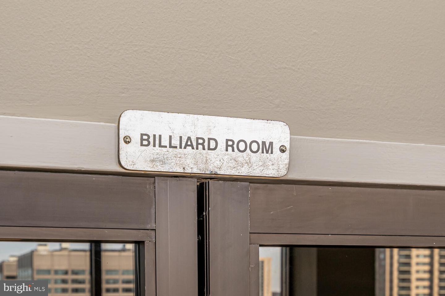 3713 S GEORGE MASON DR #305, FALLS CHURCH, Virginia 22041, 3 Bedrooms Bedrooms, ,2 BathroomsBathrooms,Residential,For sale,3713 S GEORGE MASON DR #305,VAFX2293080 MLS # VAFX2293080