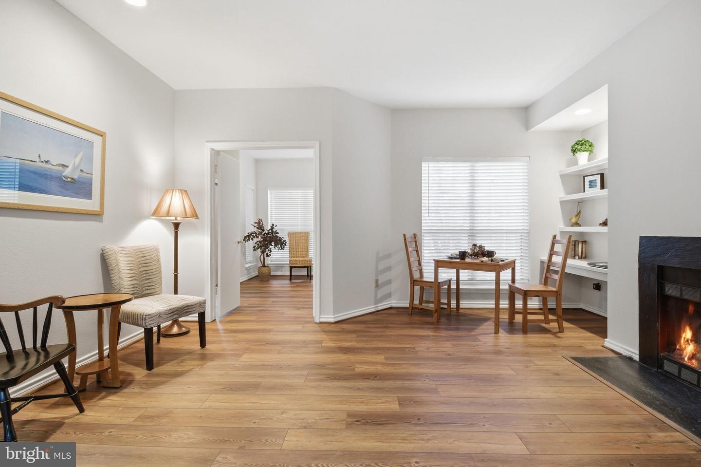 12155 PENDERVIEW TER #804, FAIRFAX, Virginia 22033, 2 Bedrooms Bedrooms, 4 Rooms Rooms,Residential,For sale,12155 PENDERVIEW TER #804,VAFX2293082 MLS # VAFX2293082