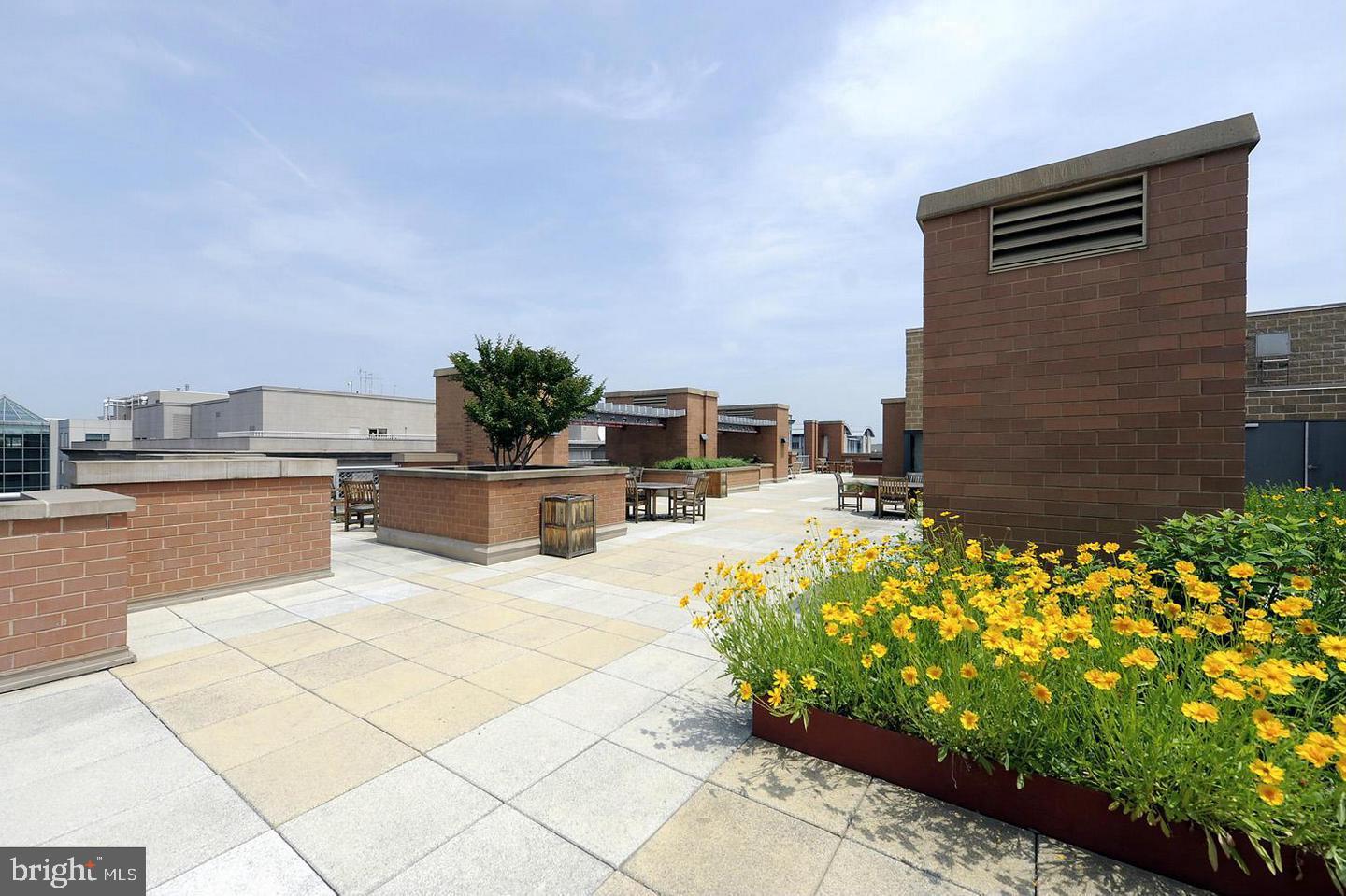 631 D ST NW #626, WASHINGTON, District Of Columbia 20004, 2 Bedrooms Bedrooms, ,1 BathroomBathrooms,Residential,For sale,631 D ST NW #626,DCDC2248084 MLS # DCDC2248084 631 D ST NW #626, WASHINGTON, District Of Columbia 20004, 2 Bedrooms Bedrooms, ,1 BathroomBathrooms,Residential,For sale,631 D ST NW #626,DCDC2248084 MLS # DCDC2248084