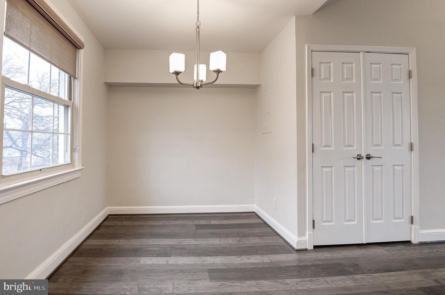 2509 ARLINGTON BLVD #301, ARLINGTON, Virginia 22201, 2 Bedrooms Bedrooms, ,1 BathroomBathrooms,Residential,For sale,2509 ARLINGTON BLVD #301,VAAR2069374 MLS # VAAR2069374