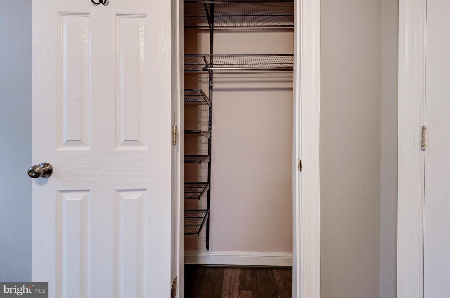 2509 ARLINGTON BLVD #301, ARLINGTON, Virginia 22201, 2 Bedrooms Bedrooms, ,1 BathroomBathrooms,Residential,For sale,2509 ARLINGTON BLVD #301,VAAR2069374 MLS # VAAR2069374