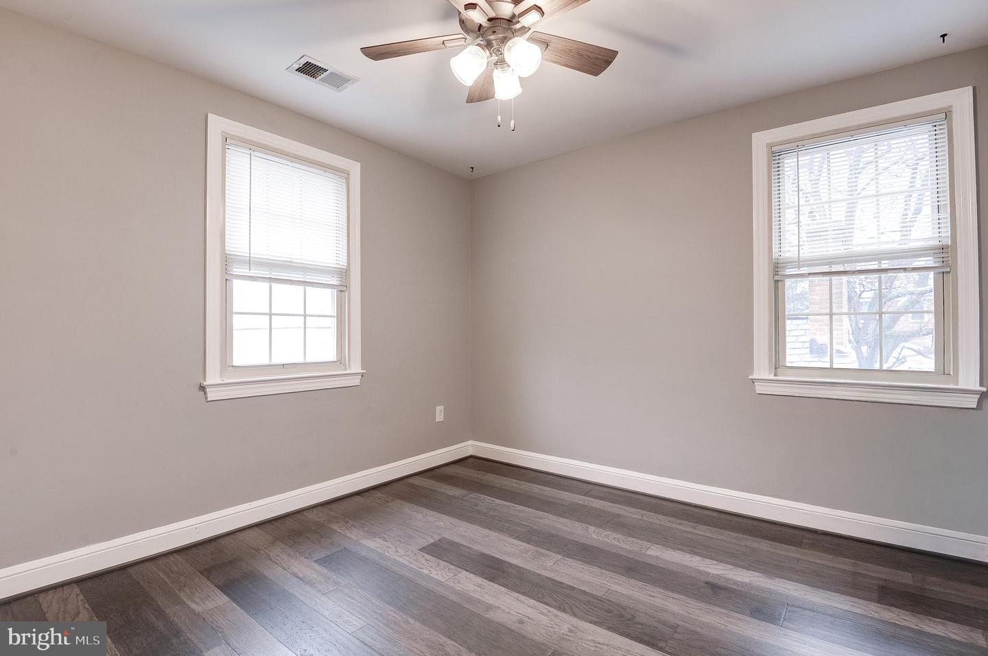 2509 ARLINGTON BLVD #301, ARLINGTON, Virginia 22201, 2 Bedrooms Bedrooms, ,1 BathroomBathrooms,Residential,For sale,2509 ARLINGTON BLVD #301,VAAR2069374 MLS # VAAR2069374