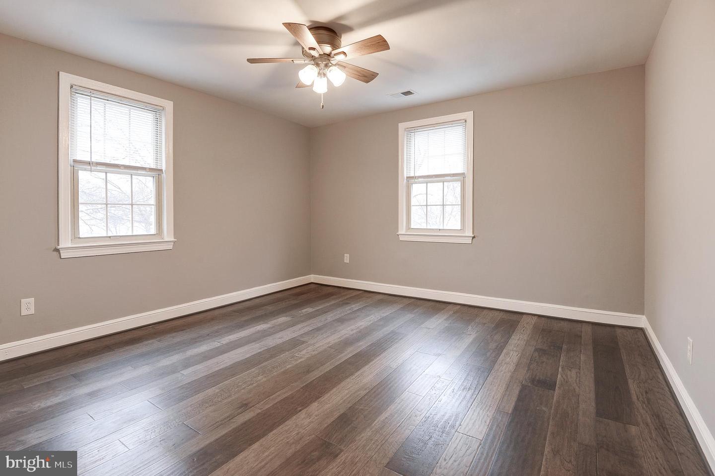 2509 ARLINGTON BLVD #301, ARLINGTON, Virginia 22201, 2 Bedrooms Bedrooms, ,1 BathroomBathrooms,Residential,For sale,2509 ARLINGTON BLVD #301,VAAR2069374 MLS # VAAR2069374