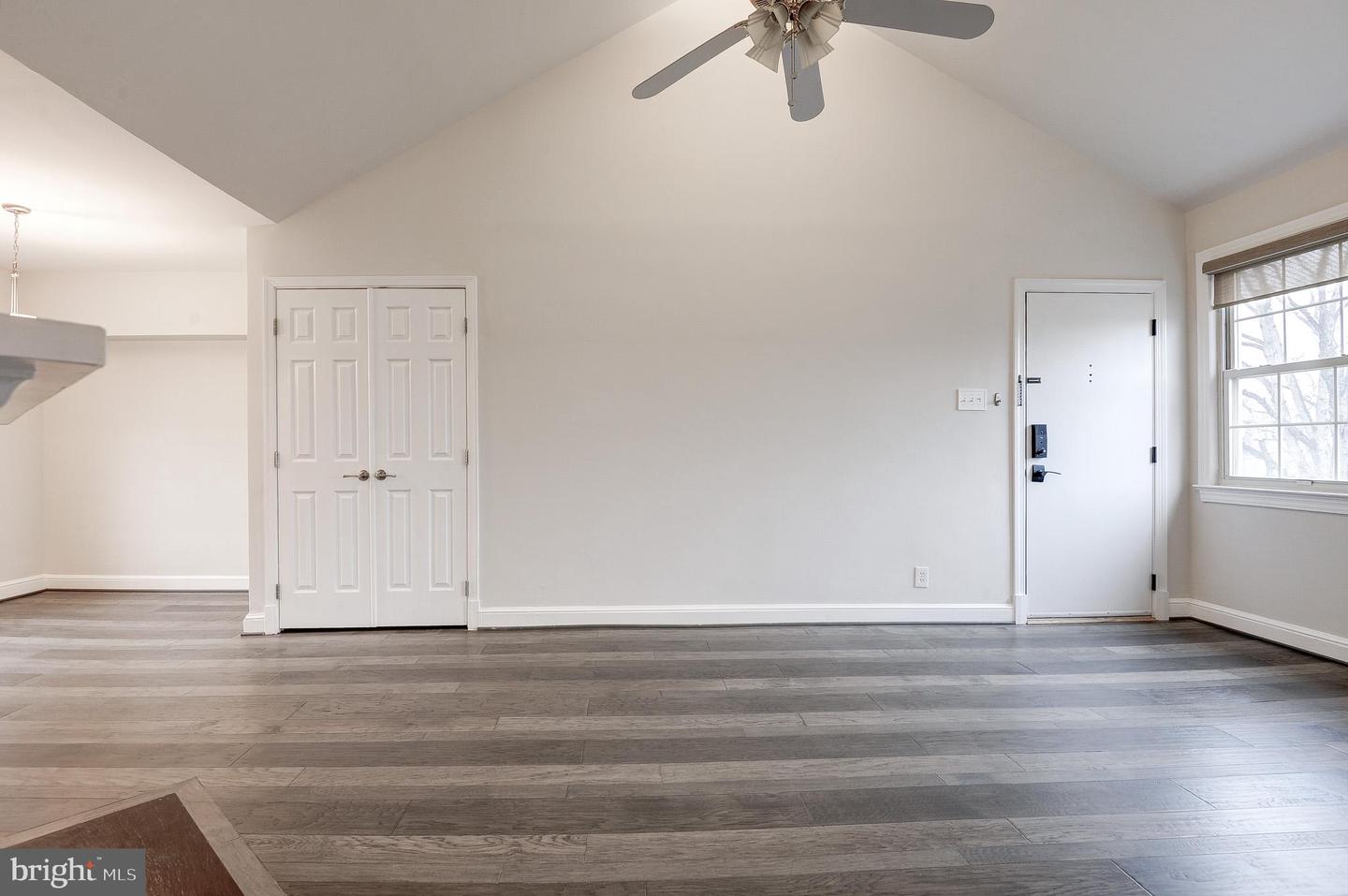 2509 ARLINGTON BLVD #301, ARLINGTON, Virginia 22201, 2 Bedrooms Bedrooms, ,1 BathroomBathrooms,Residential,For sale,2509 ARLINGTON BLVD #301,VAAR2069374 MLS # VAAR2069374