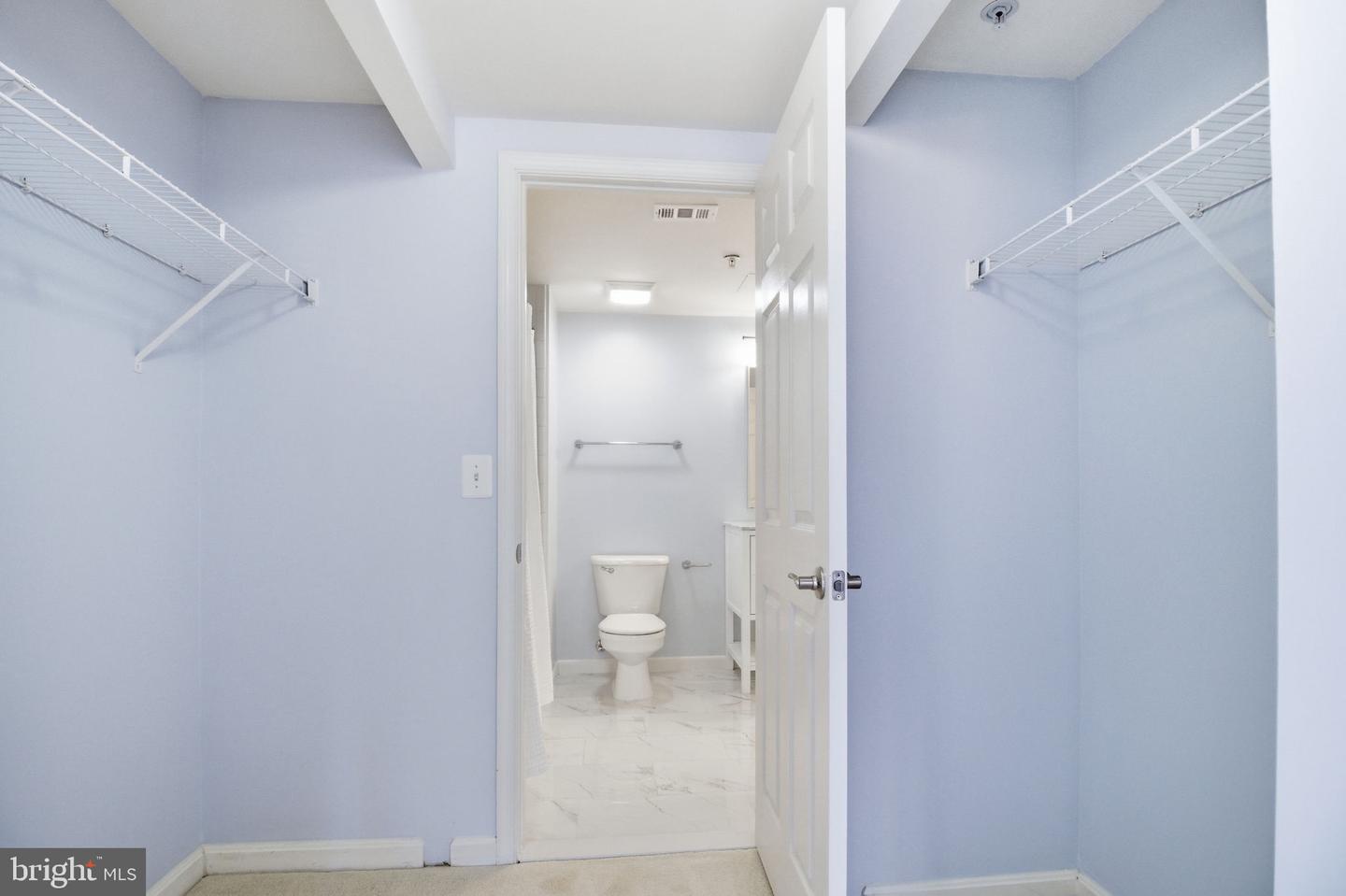 3830 9TH ST N #607E, ARLINGTON, Virginia 22203, 1 Bedroom Bedrooms, ,1 BathroomBathrooms,Residential,For sale,3830 9TH ST N #607E,VAAR2069380 MLS # VAAR2069380