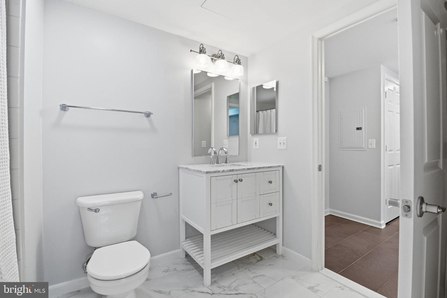 3830 9TH ST N #607E, ARLINGTON, Virginia 22203, 1 Bedroom Bedrooms, ,1 BathroomBathrooms,Residential,For sale,3830 9TH ST N #607E,VAAR2069380 MLS # VAAR2069380