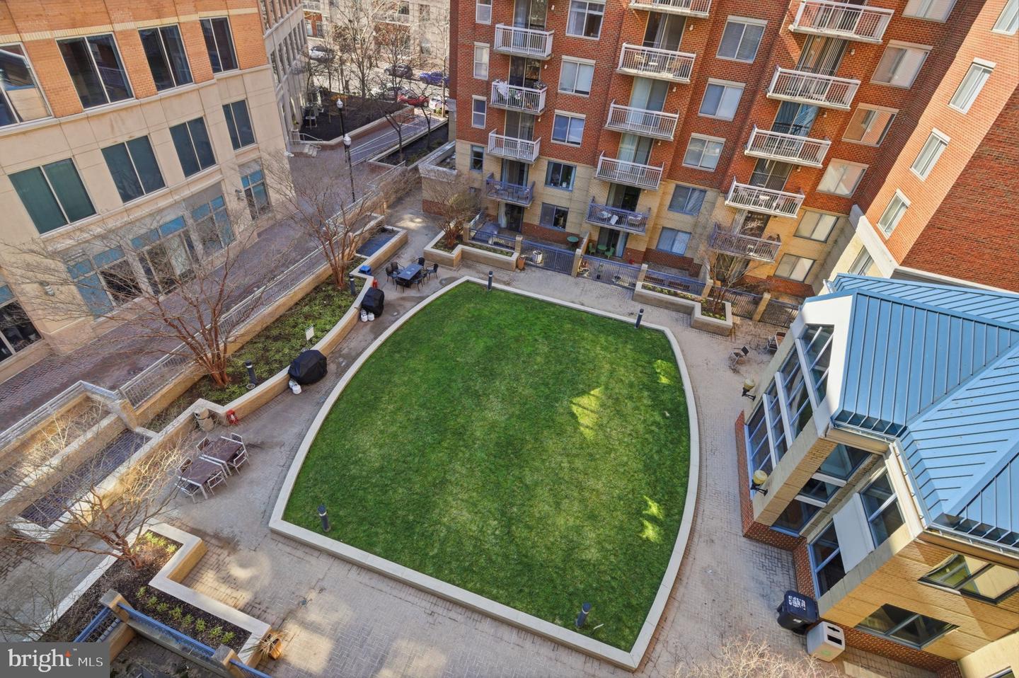 3830 9TH ST N #607E, ARLINGTON, Virginia 22203, 1 Bedroom Bedrooms, ,1 BathroomBathrooms,Residential,For sale,3830 9TH ST N #607E,VAAR2069380 MLS # VAAR2069380