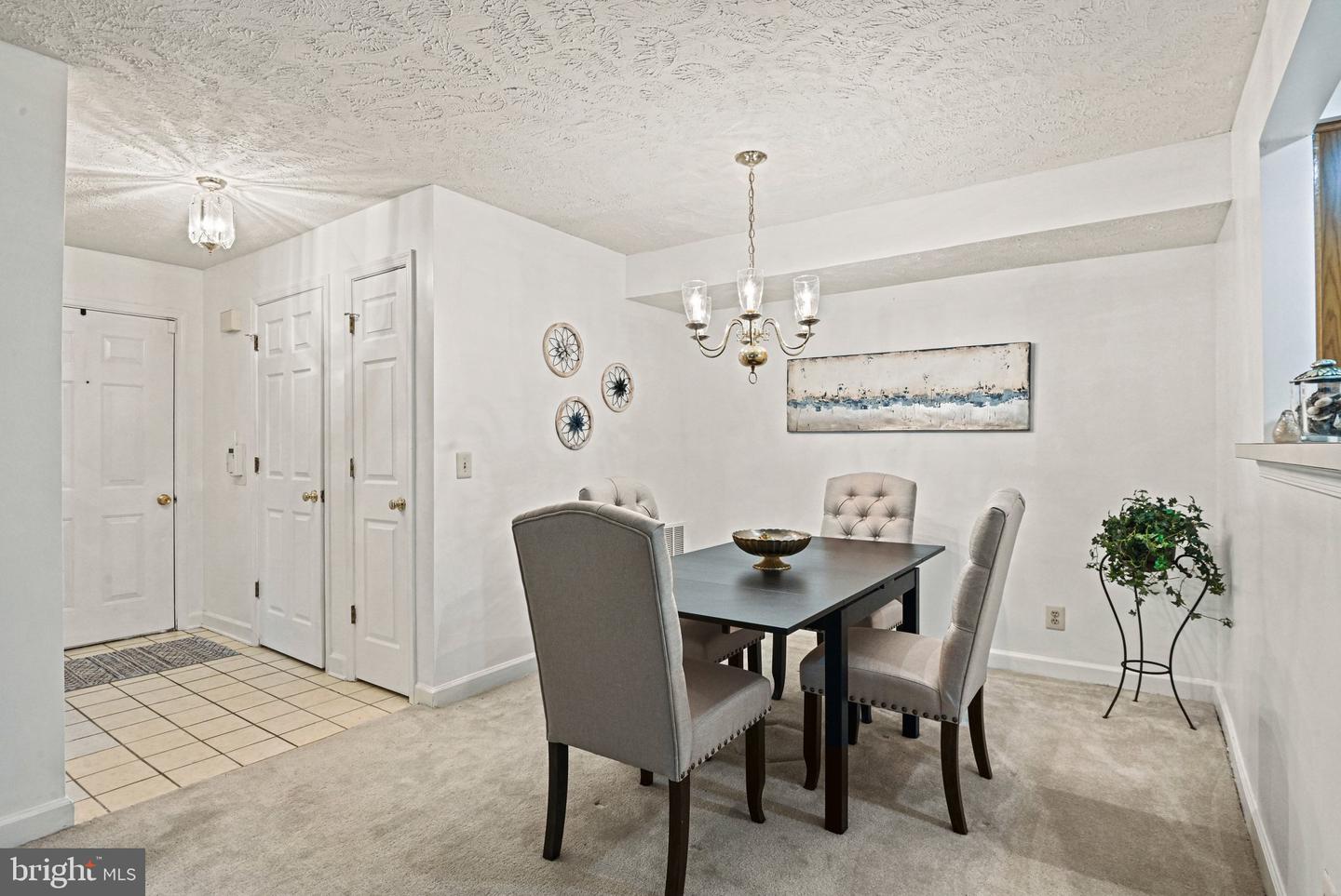 12003 RIDGE KNOLL DRIVE #9, FAIRFAX, Virginia 22033, 2 Bedrooms Bedrooms, ,2 BathroomsBathrooms,Residential,For sale,12003 RIDGE KNOLL DRIVE #9,VAFX2293110 MLS # VAFX2293110