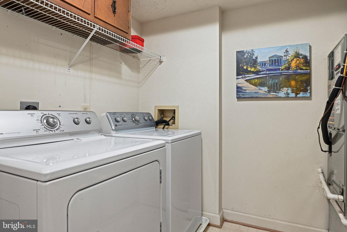 12003 RIDGE KNOLL DRIVE #9, FAIRFAX, Virginia 22033, 2 Bedrooms Bedrooms, ,2 BathroomsBathrooms,Residential,For sale,12003 RIDGE KNOLL DRIVE #9,VAFX2293110 MLS # VAFX2293110