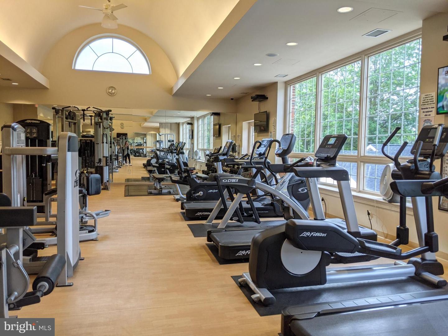 12003 RIDGE KNOLL DRIVE #9, FAIRFAX, Virginia 22033, 2 Bedrooms Bedrooms, ,2 BathroomsBathrooms,Residential,For sale,12003 RIDGE KNOLL DRIVE #9,VAFX2293110 MLS # VAFX2293110