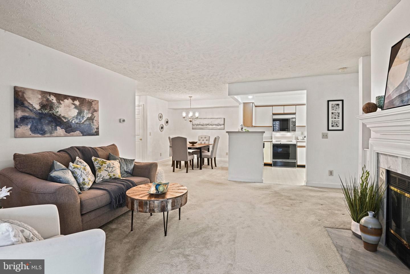 12003 RIDGE KNOLL DRIVE #9, FAIRFAX, Virginia 22033, 2 Bedrooms Bedrooms, ,2 BathroomsBathrooms,Residential,For sale,12003 RIDGE KNOLL DRIVE #9,VAFX2293110 MLS # VAFX2293110