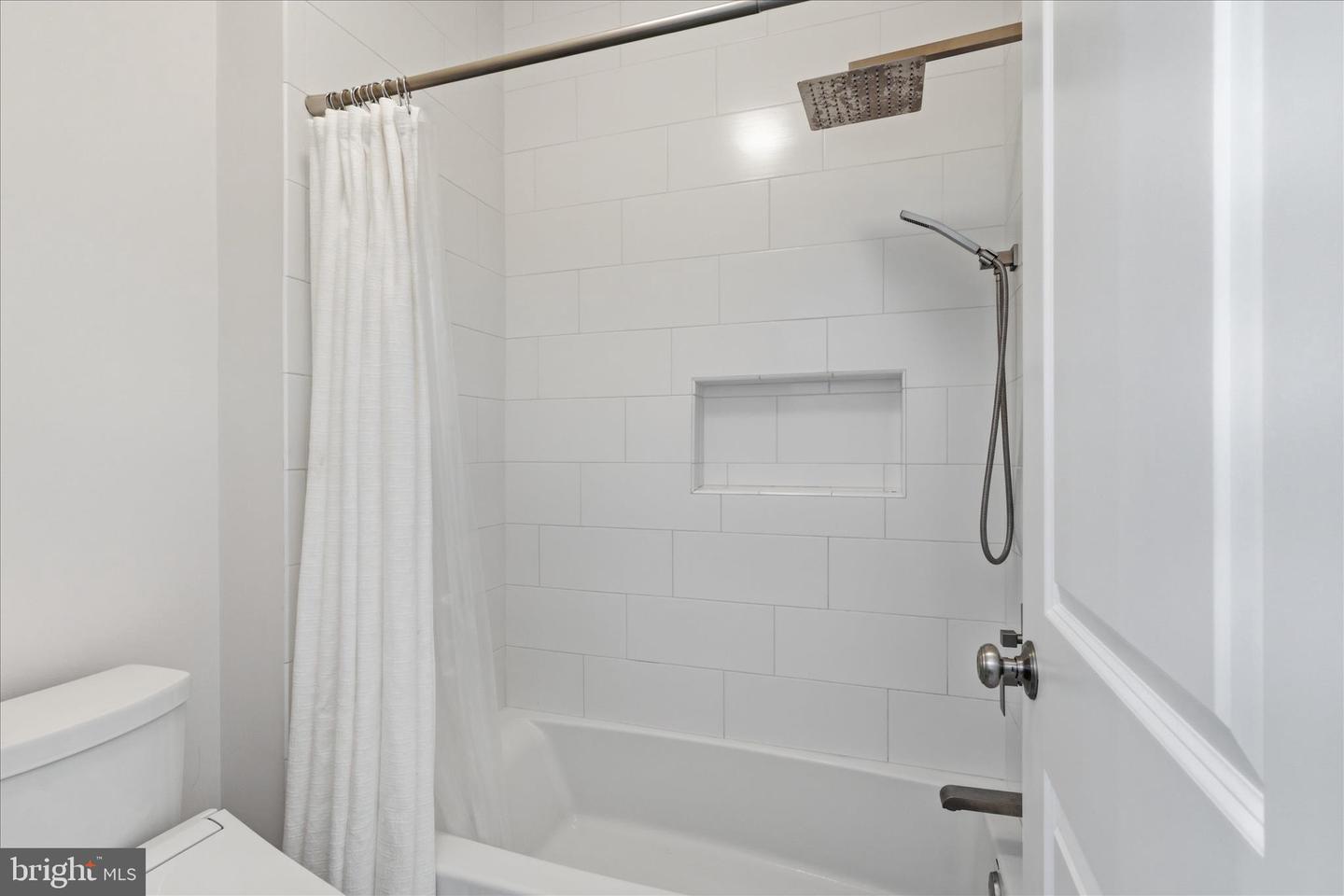 44537 NEPONSET ST, ASHBURN, Virginia 20147, 5 Bedrooms Bedrooms, ,3 BathroomsBathrooms,Residential,For sale,44537 NEPONSET ST,VALO2116890 MLS # VALO2116890