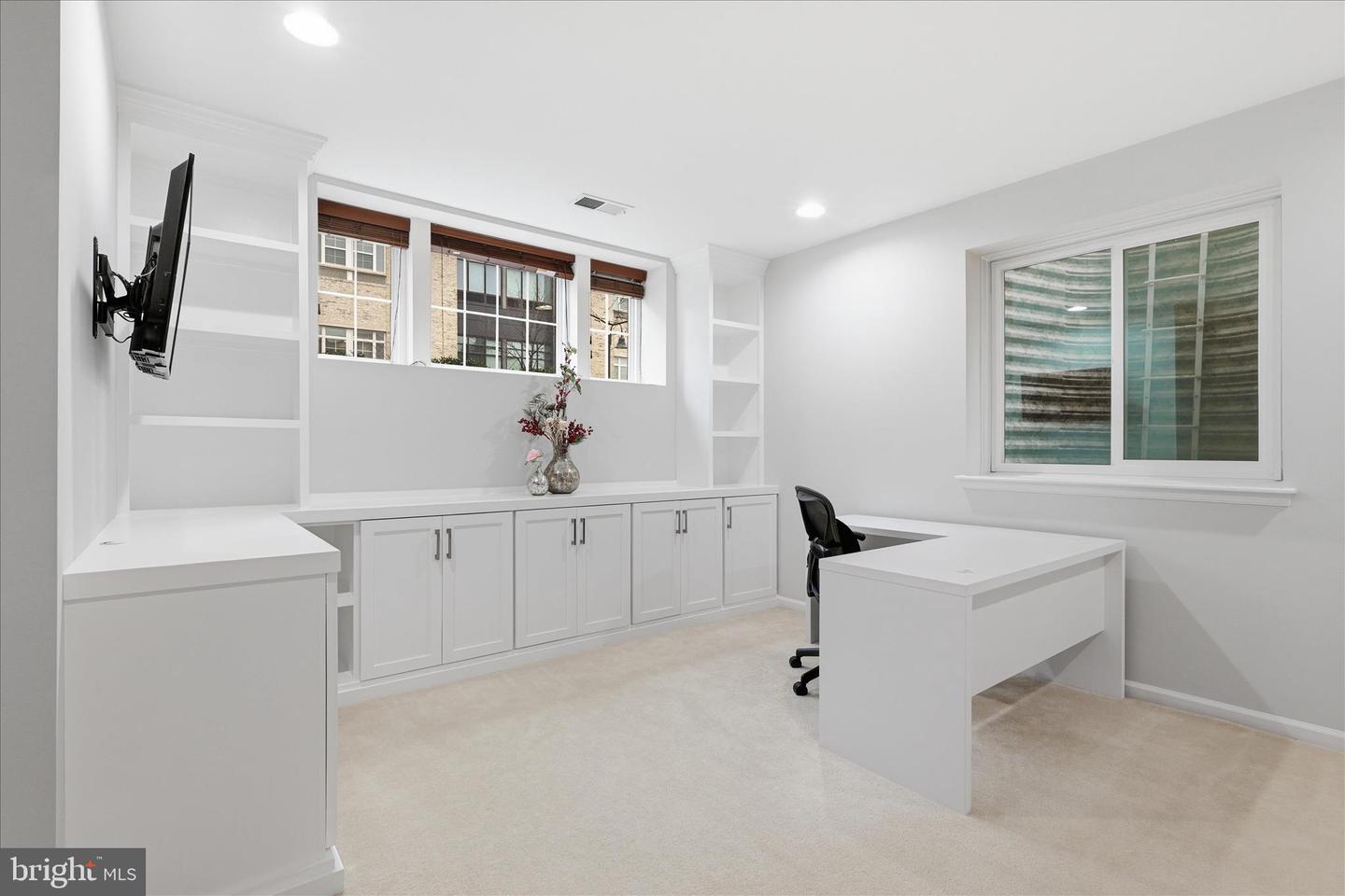 44537 NEPONSET ST, ASHBURN, Virginia 20147, 5 Bedrooms Bedrooms, ,3 BathroomsBathrooms,Residential,For sale,44537 NEPONSET ST,VALO2116890 MLS # VALO2116890