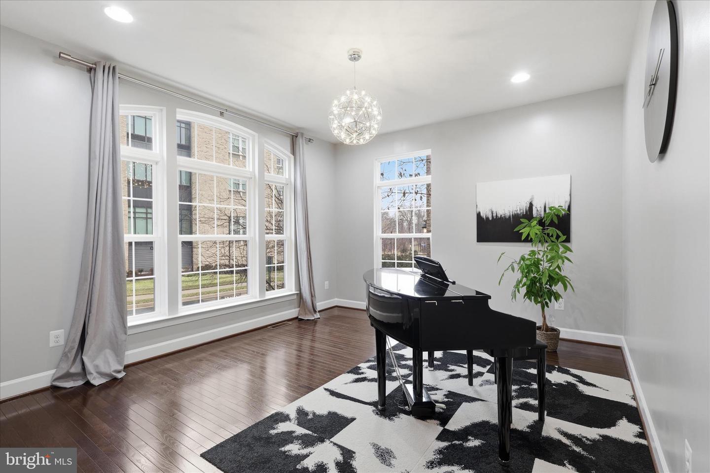 44537 NEPONSET ST, ASHBURN, Virginia 20147, 5 Bedrooms Bedrooms, ,3 BathroomsBathrooms,Residential,For sale,44537 NEPONSET ST,VALO2116890 MLS # VALO2116890