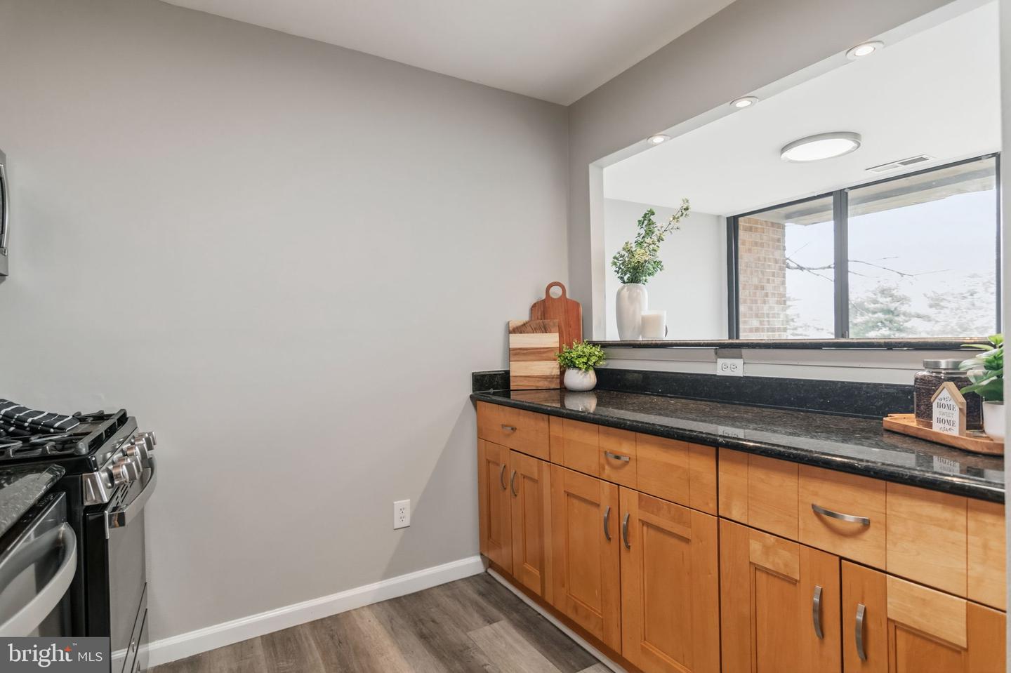 505 N ARMISTEAD ST #102, ALEXANDRIA, Virginia 22312, 2 Bedrooms Bedrooms, ,1 BathroomBathrooms,Residential,For sale,505 N ARMISTEAD ST #102,VAAX2054568 MLS # VAAX2054568