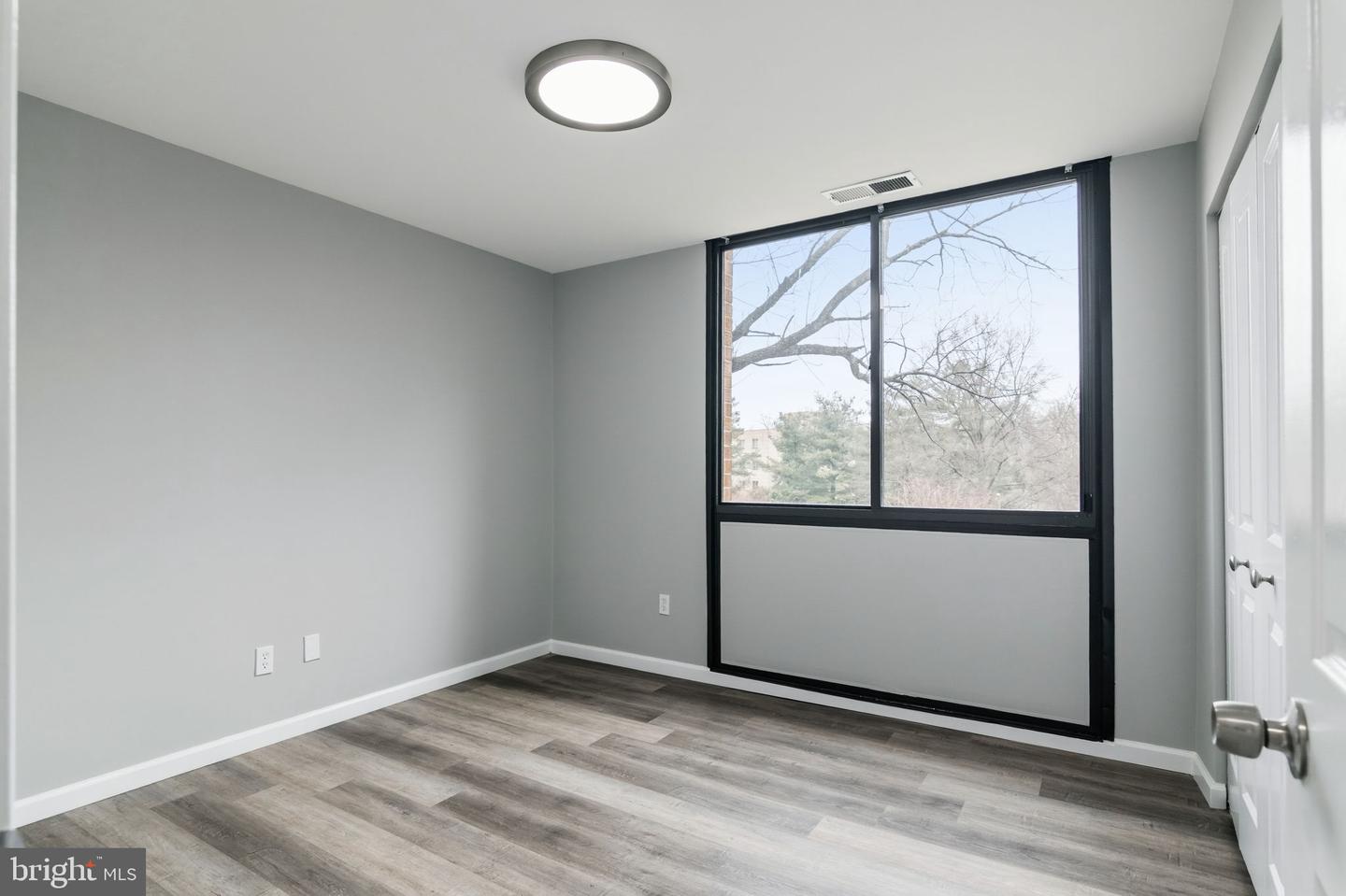 505 N ARMISTEAD ST #102, ALEXANDRIA, Virginia 22312, 2 Bedrooms Bedrooms, ,1 BathroomBathrooms,Residential,For sale,505 N ARMISTEAD ST #102,VAAX2054568 MLS # VAAX2054568