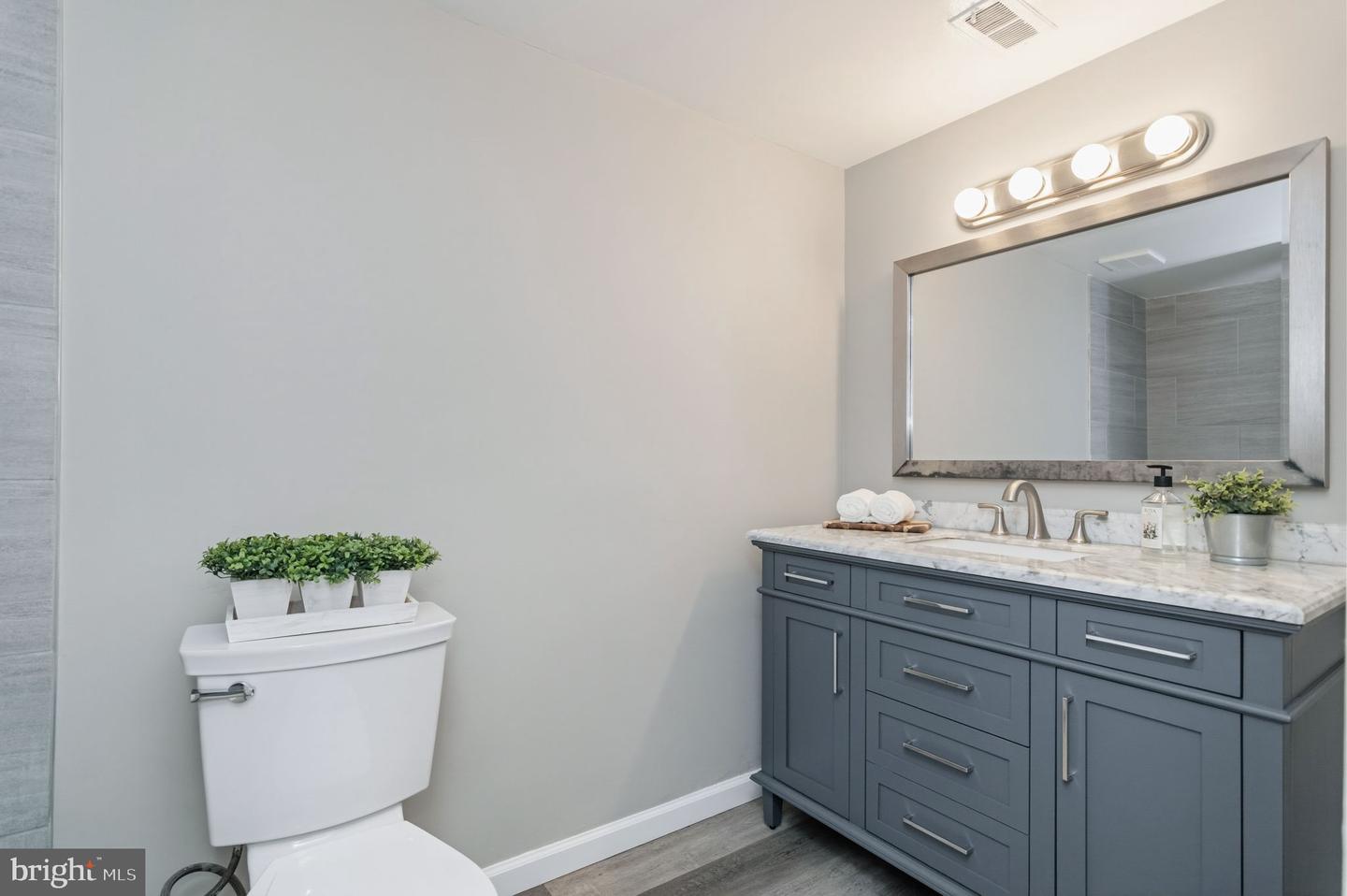 505 N ARMISTEAD ST #102, ALEXANDRIA, Virginia 22312, 2 Bedrooms Bedrooms, ,1 BathroomBathrooms,Residential,For sale,505 N ARMISTEAD ST #102,VAAX2054568 MLS # VAAX2054568