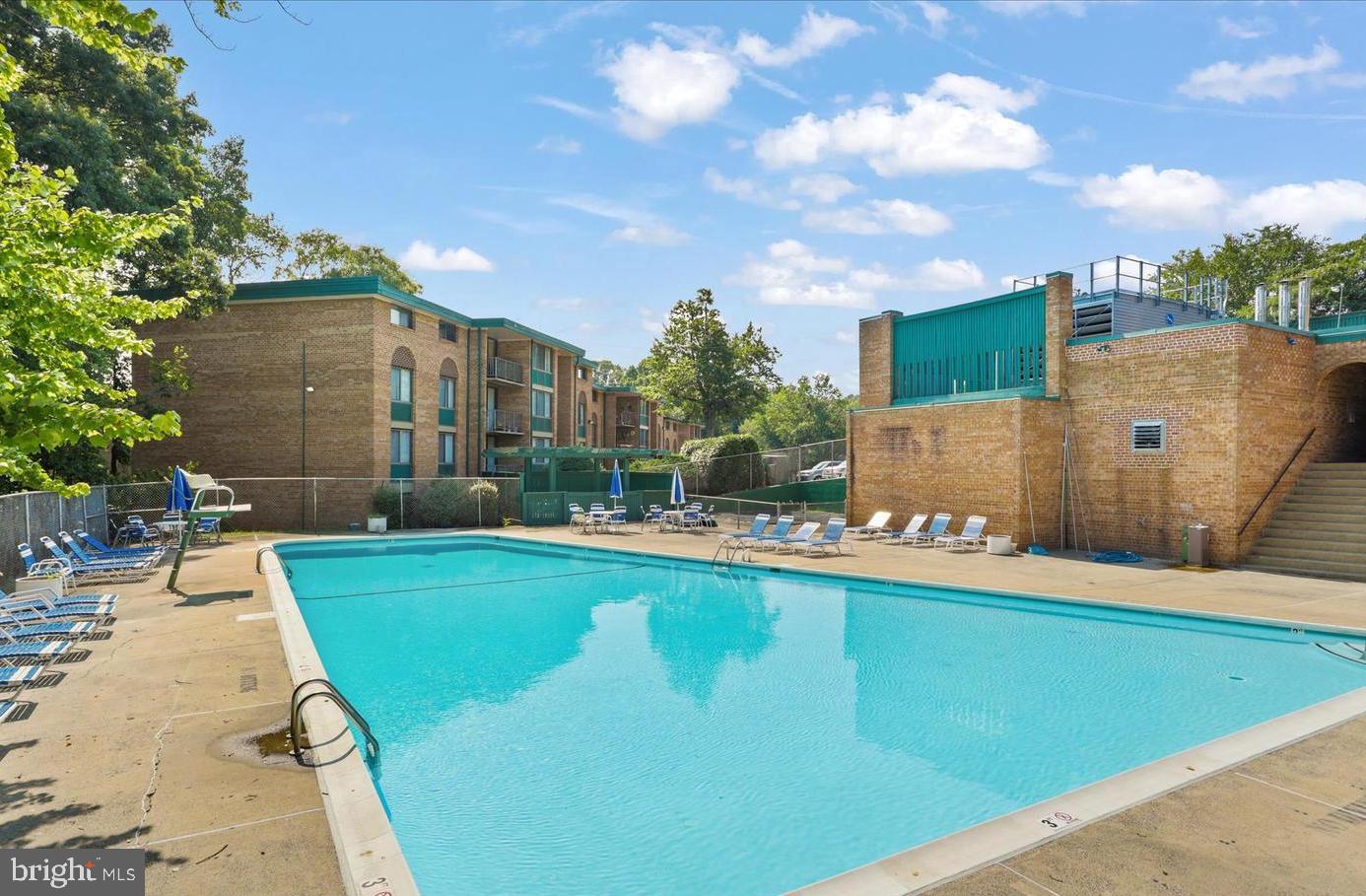 505 N ARMISTEAD ST #102, ALEXANDRIA, Virginia 22312, 2 Bedrooms Bedrooms, ,1 BathroomBathrooms,Residential,For sale,505 N ARMISTEAD ST #102,VAAX2054568 MLS # VAAX2054568