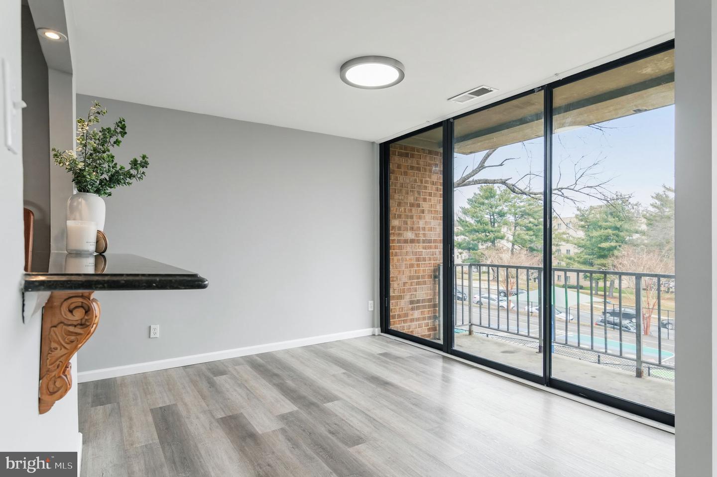 505 N ARMISTEAD ST #102, ALEXANDRIA, Virginia 22312, 2 Bedrooms Bedrooms, ,1 BathroomBathrooms,Residential,For sale,505 N ARMISTEAD ST #102,VAAX2054568 MLS # VAAX2054568