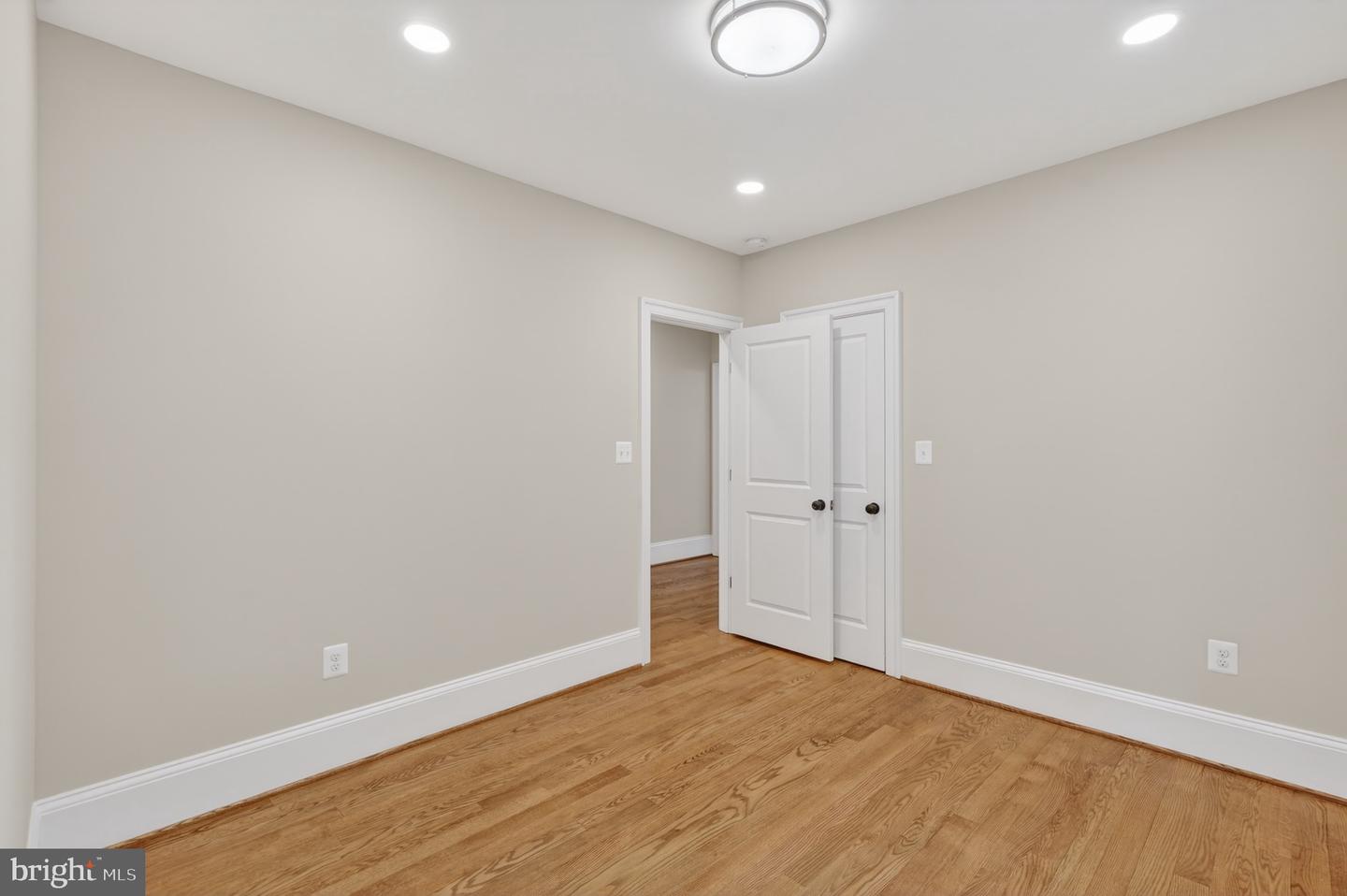 915 HAMILTON ST NW, WASHINGTON, District Of Columbia 20011, 4 Bedrooms Bedrooms, ,2 BathroomsBathrooms,Residential,For sale,915 HAMILTON ST NW,DCDC2248120 MLS # DCDC2248120