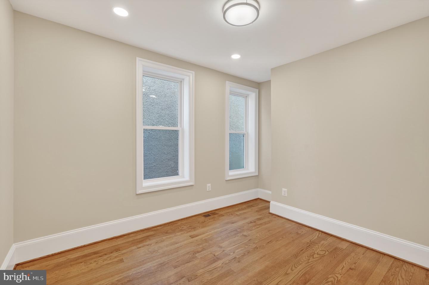 915 HAMILTON ST NW, WASHINGTON, District Of Columbia 20011, 4 Bedrooms Bedrooms, ,2 BathroomsBathrooms,Residential,For sale,915 HAMILTON ST NW,DCDC2248120 MLS # DCDC2248120