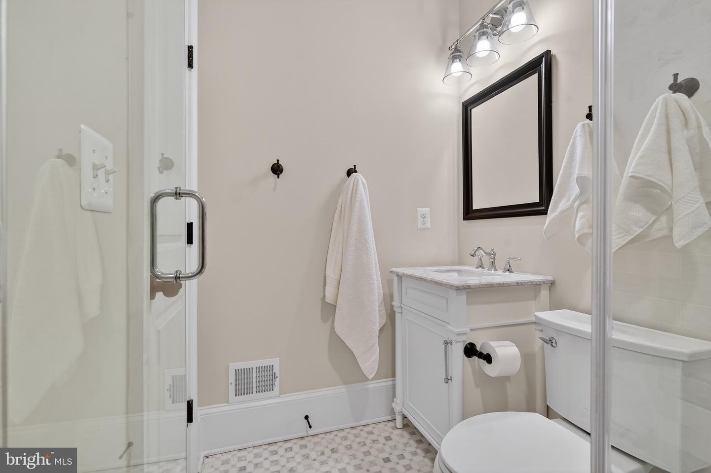 915 HAMILTON ST NW, WASHINGTON, District Of Columbia 20011, 4 Bedrooms Bedrooms, ,2 BathroomsBathrooms,Residential,For sale,915 HAMILTON ST NW,DCDC2248120 MLS # DCDC2248120