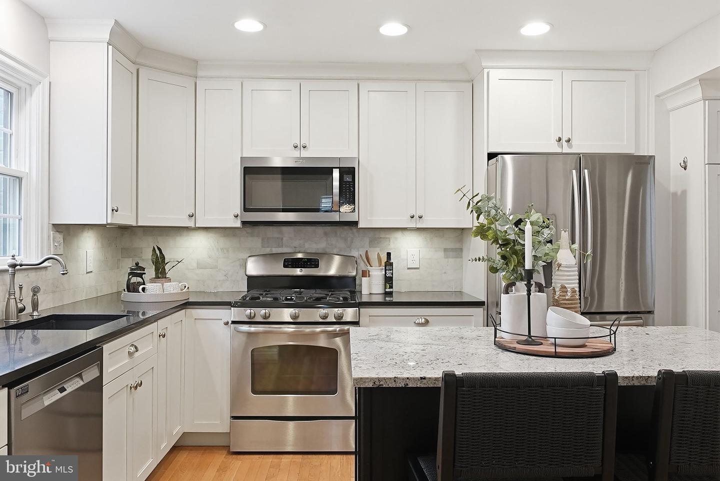 1701 N GREENBRIER ST, ARLINGTON, Virginia 22205, 4 Bedrooms Bedrooms, 15 Rooms Rooms,4 BathroomsBathrooms,Residential,For sale,1701 N GREENBRIER ST,VAAR2069392 MLS # VAAR2069392