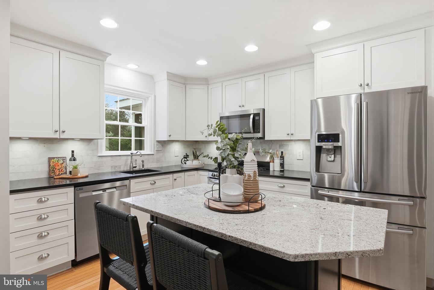 1701 N GREENBRIER ST, ARLINGTON, Virginia 22205, 4 Bedrooms Bedrooms, 15 Rooms Rooms,4 BathroomsBathrooms,Residential,For sale,1701 N GREENBRIER ST,VAAR2069392 MLS # VAAR2069392