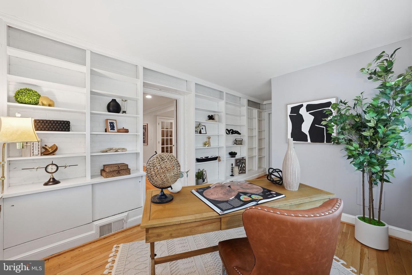 1701 N GREENBRIER ST, ARLINGTON, Virginia 22205, 4 Bedrooms Bedrooms, 15 Rooms Rooms,4 BathroomsBathrooms,Residential,For sale,1701 N GREENBRIER ST,VAAR2069392 MLS # VAAR2069392