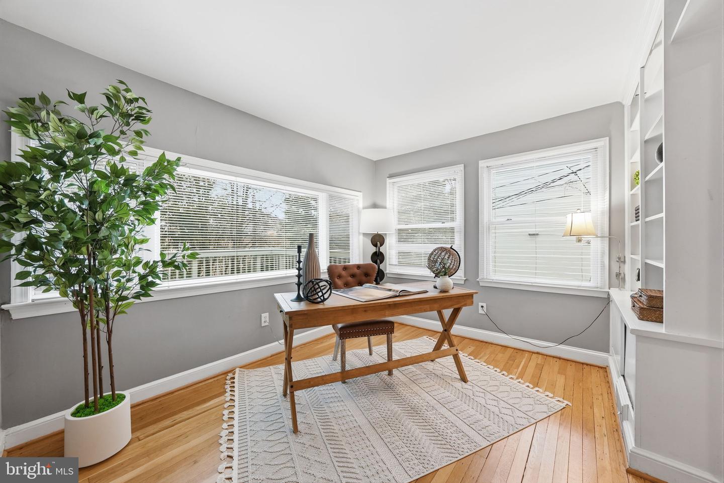 1701 N GREENBRIER ST, ARLINGTON, Virginia 22205, 4 Bedrooms Bedrooms, 15 Rooms Rooms,4 BathroomsBathrooms,Residential,For sale,1701 N GREENBRIER ST,VAAR2069392 MLS # VAAR2069392