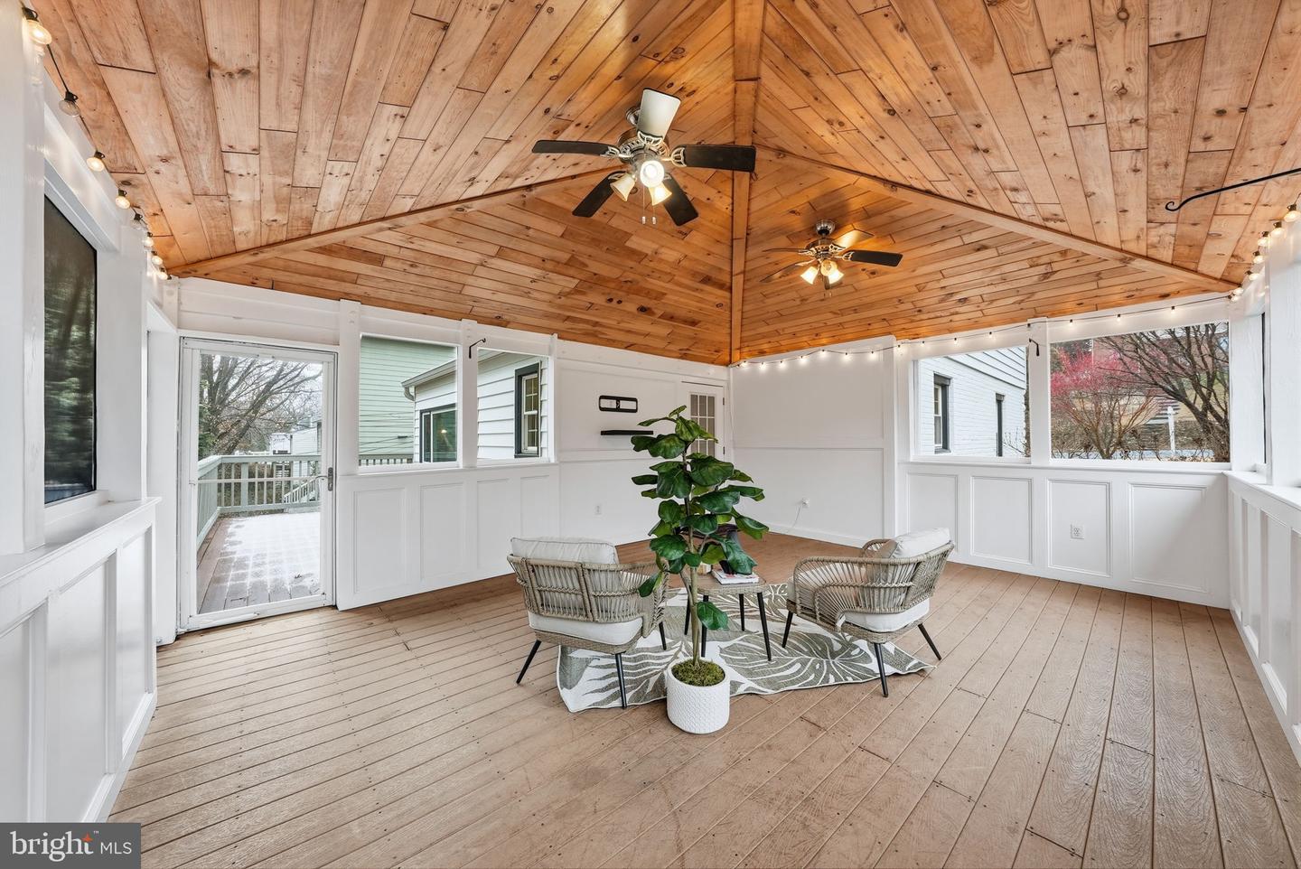 1701 N GREENBRIER ST, ARLINGTON, Virginia 22205, 4 Bedrooms Bedrooms, 15 Rooms Rooms,4 BathroomsBathrooms,Residential,For sale,1701 N GREENBRIER ST,VAAR2069392 MLS # VAAR2069392